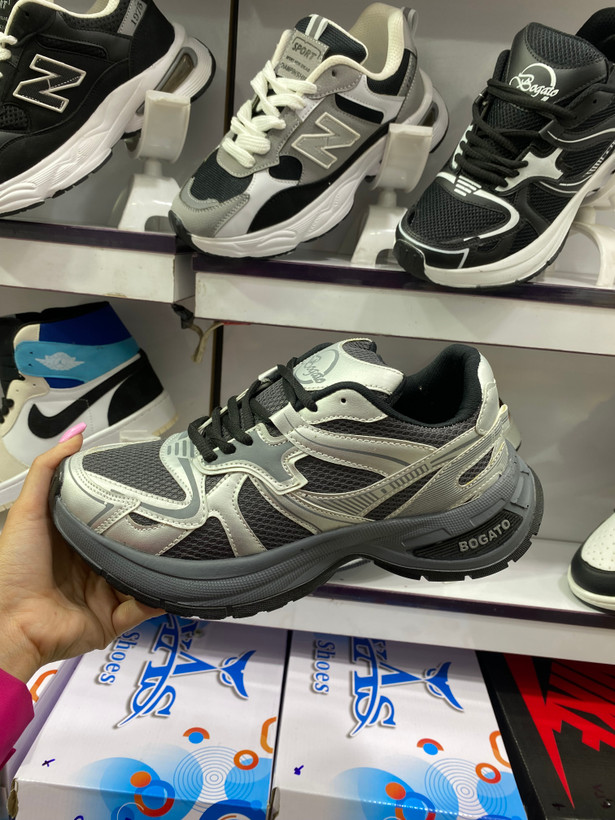 کتونی بوگاتو مردانه طوسی